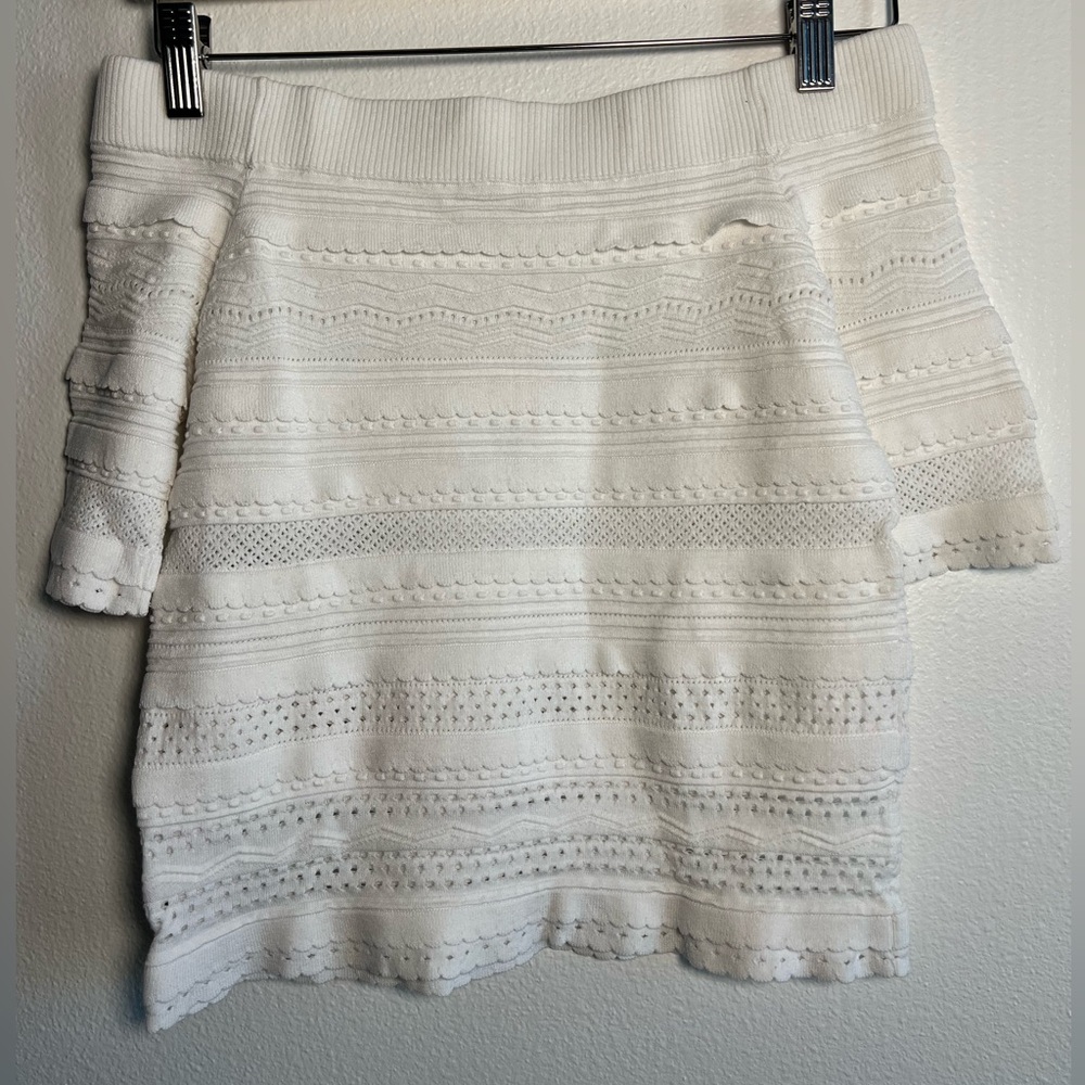 Club Monaco off shoulder patterned top XS